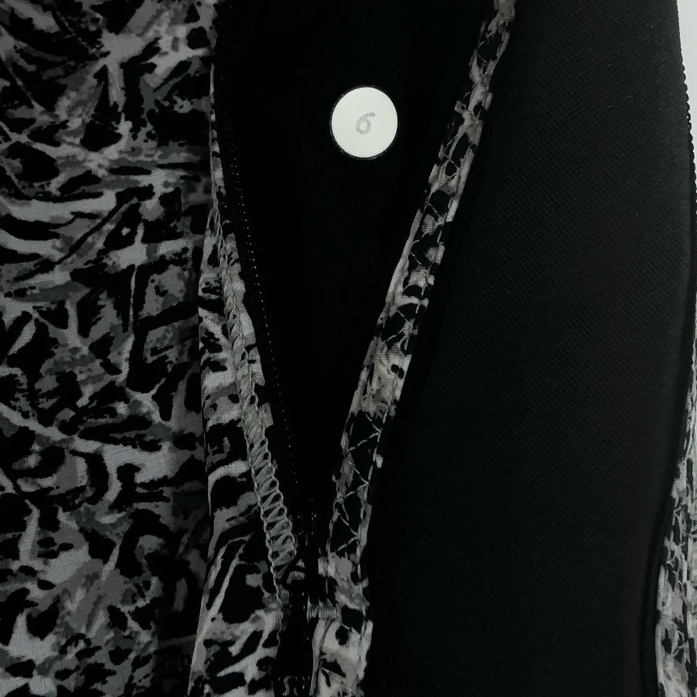 Lululemon For‎ Love Crop Mini Ripple White Seal